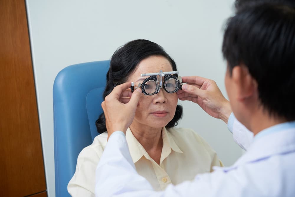 intumescent cataract symptoms