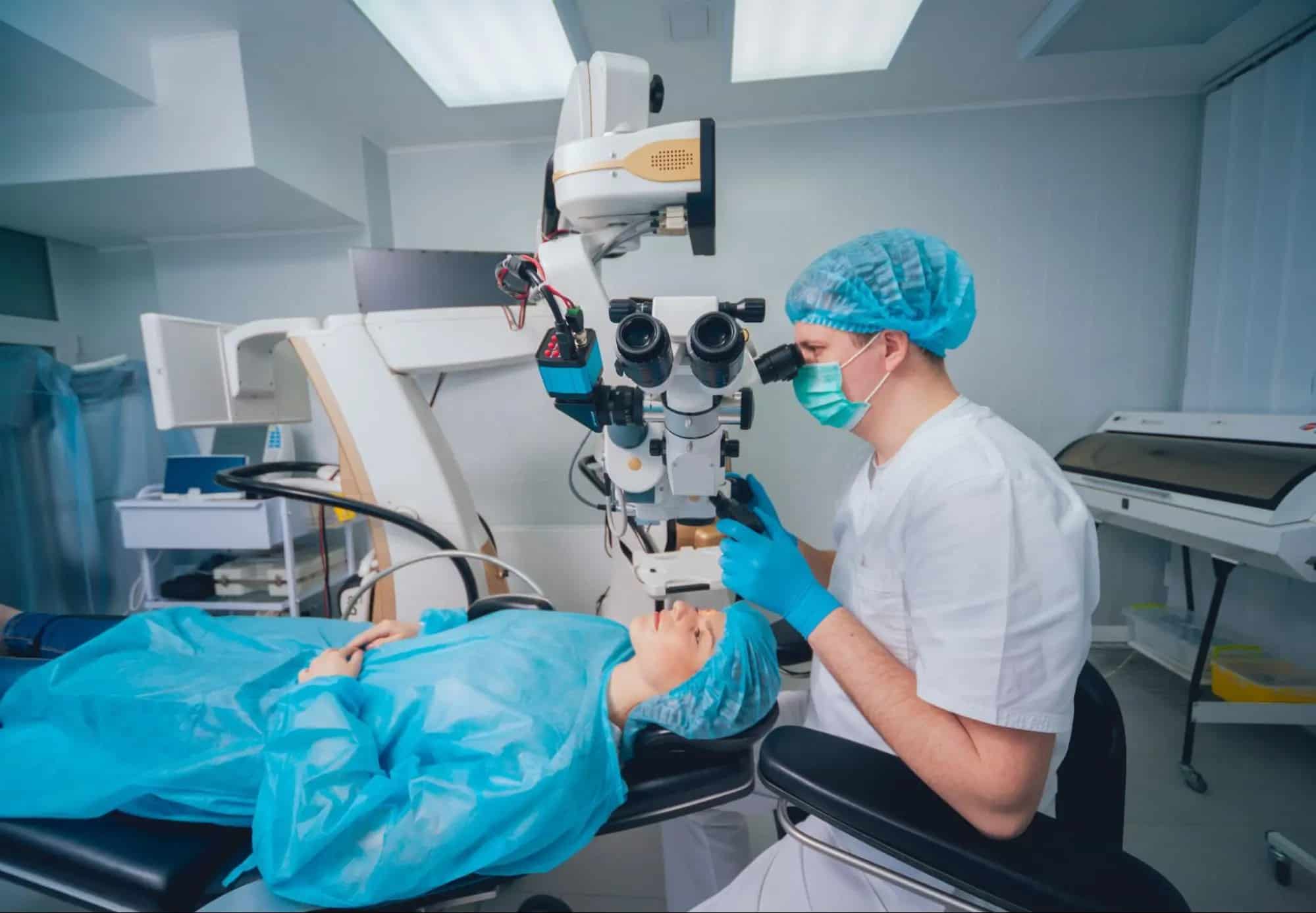 Cataract Surgery: Preparation, Aftercare & Recovery Time